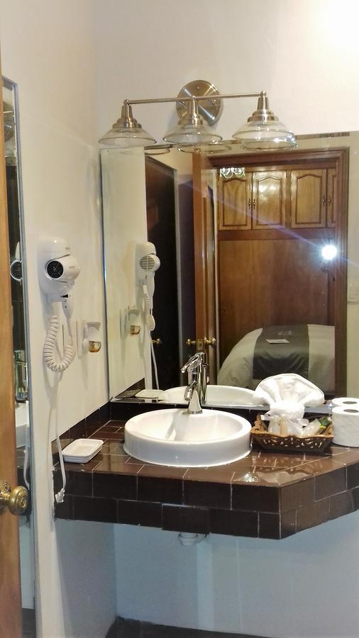 Hotel Posada San Miguel เฮเรซ เด การ์ซิอา ซาลินาส ภายนอก รูปภาพ